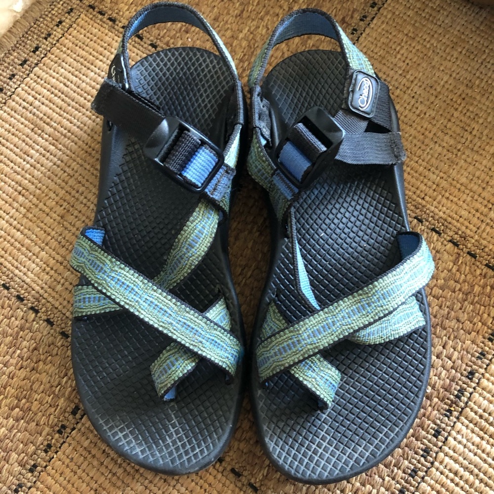 Chacos Size 8